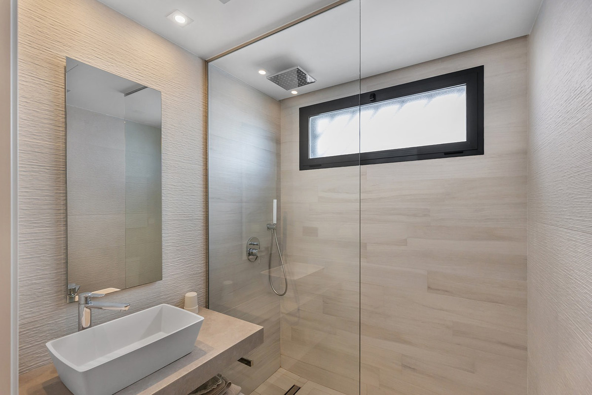 Se vende Apartamento Planta Baja de 2 dormitorios en Costa Blanca, Alicante, España