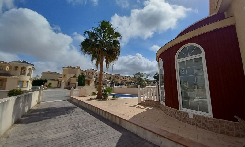 4 Bed Townhouse for sale in Pinar De Campoverde Costa Blanca, Alicante, Spain