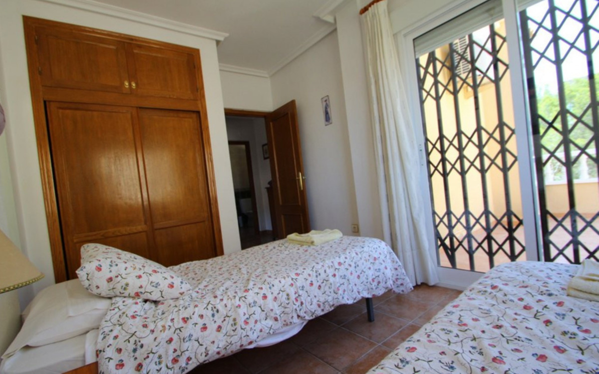 4 Bed Townhouse for sale in Villamartin Costa Blanca, Alicante, Spain