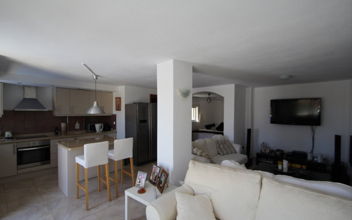 4 Bed Townhouse for sale in Villamartin Costa Blanca, Alicante, Spain