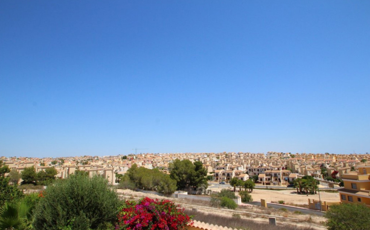 4 Bed Townhouse for sale in Villamartin Costa Blanca, Alicante, Spain