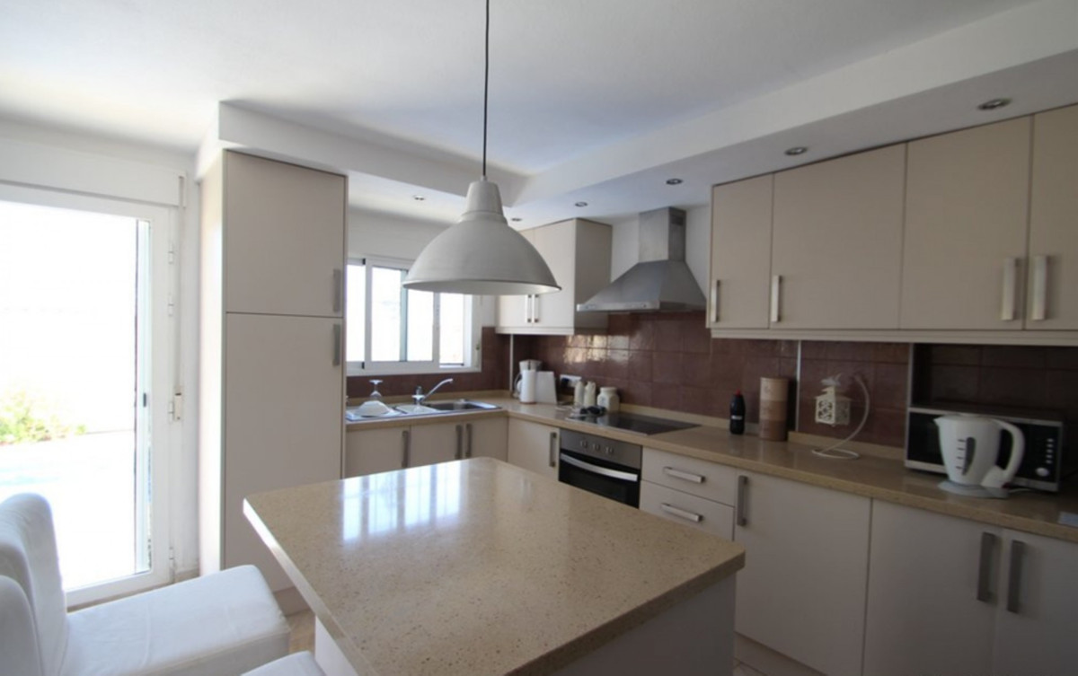 4 Bed Townhouse for sale in Villamartin Costa Blanca, Alicante, Spain