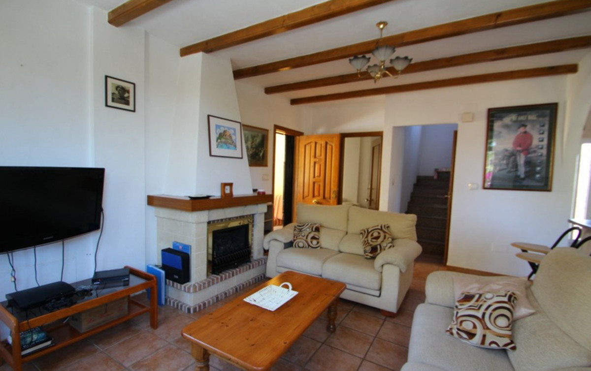 4 Bed Townhouse for sale in Villamartin Costa Blanca, Alicante, Spain