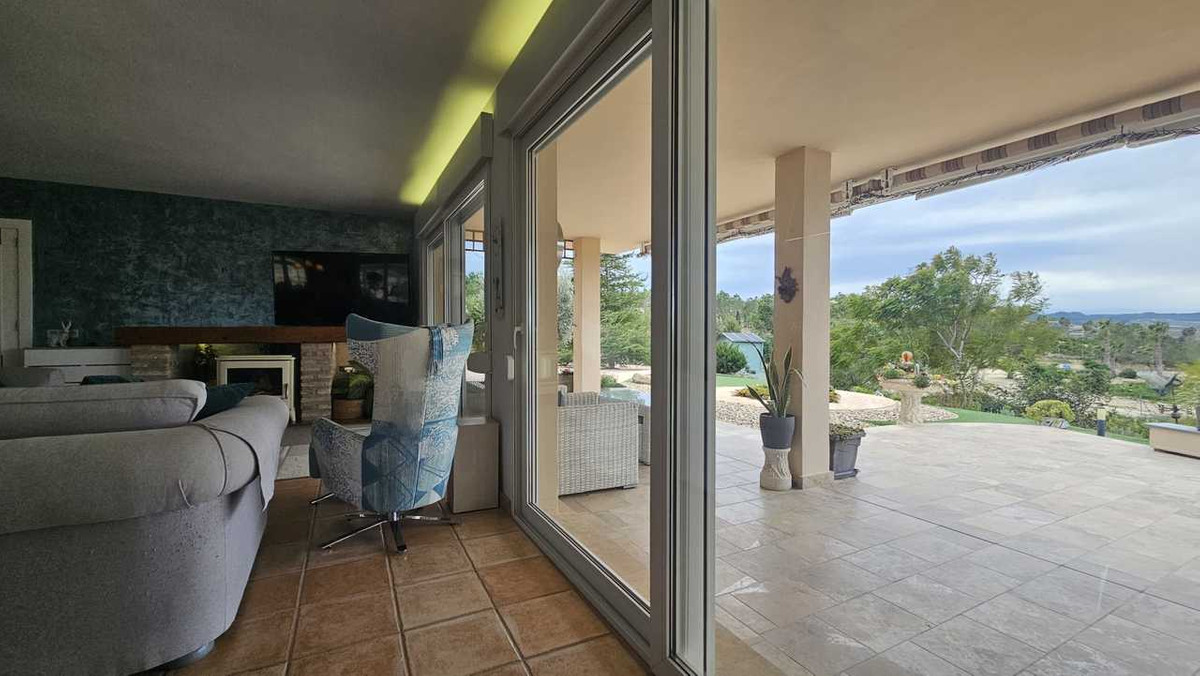 4 Bed Townhouse for sale in Torremendo Costa Blanca, Alicante, Spain