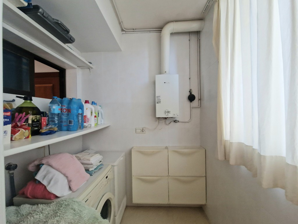 Se vende Apartamento Planta Media de 1 dormitorios en Costa Blanca, Alicante, España