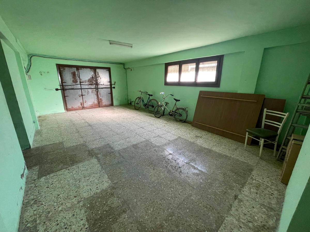 Se vende Villa - Chalet de 5 dormitorios en Costa Blanca, Alicante, España