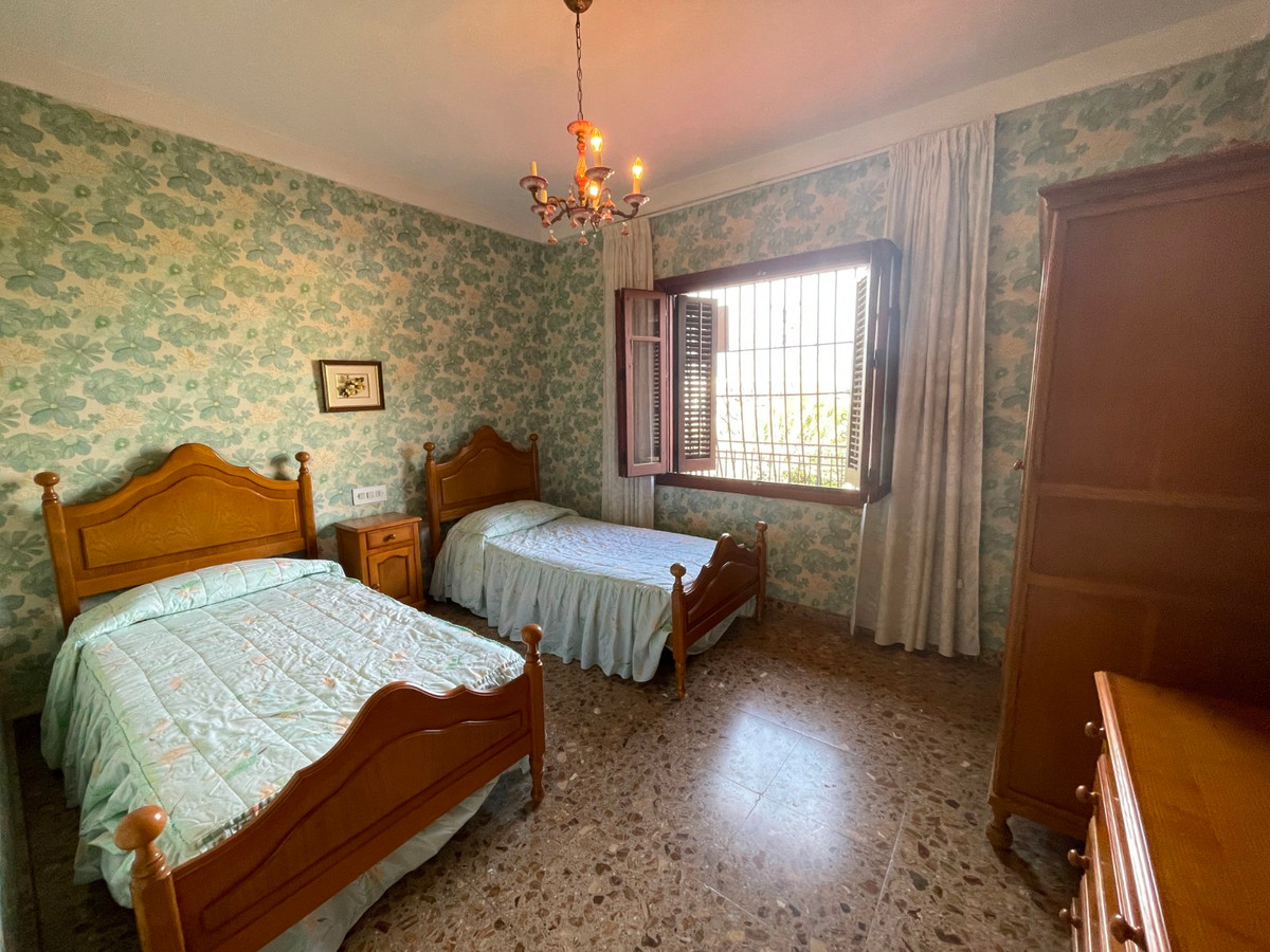 Se vende Villa - Chalet de 5 dormitorios en Costa Blanca, Alicante, España