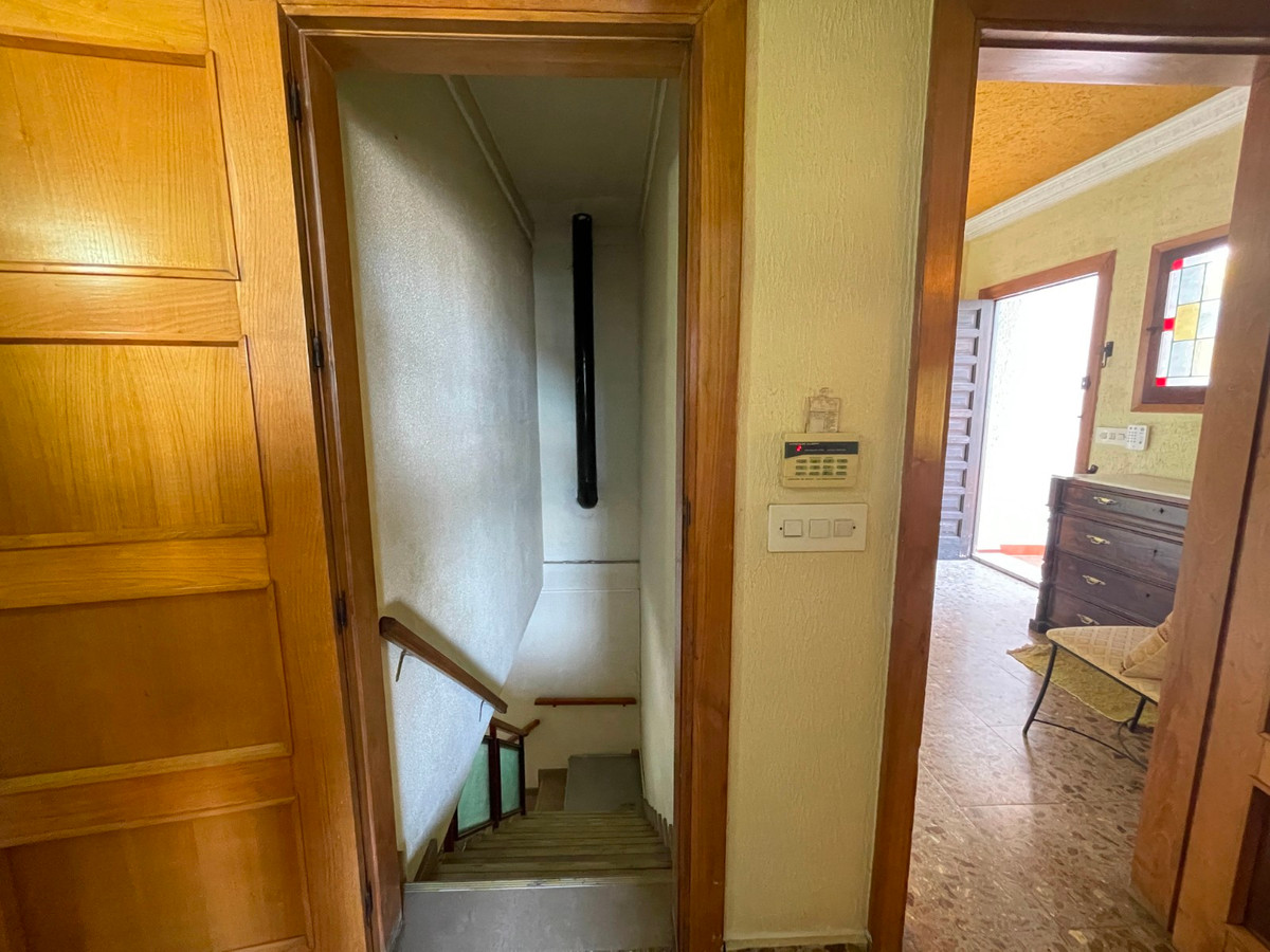Se vende Villa - Chalet de 5 dormitorios en Costa Blanca, Alicante, España