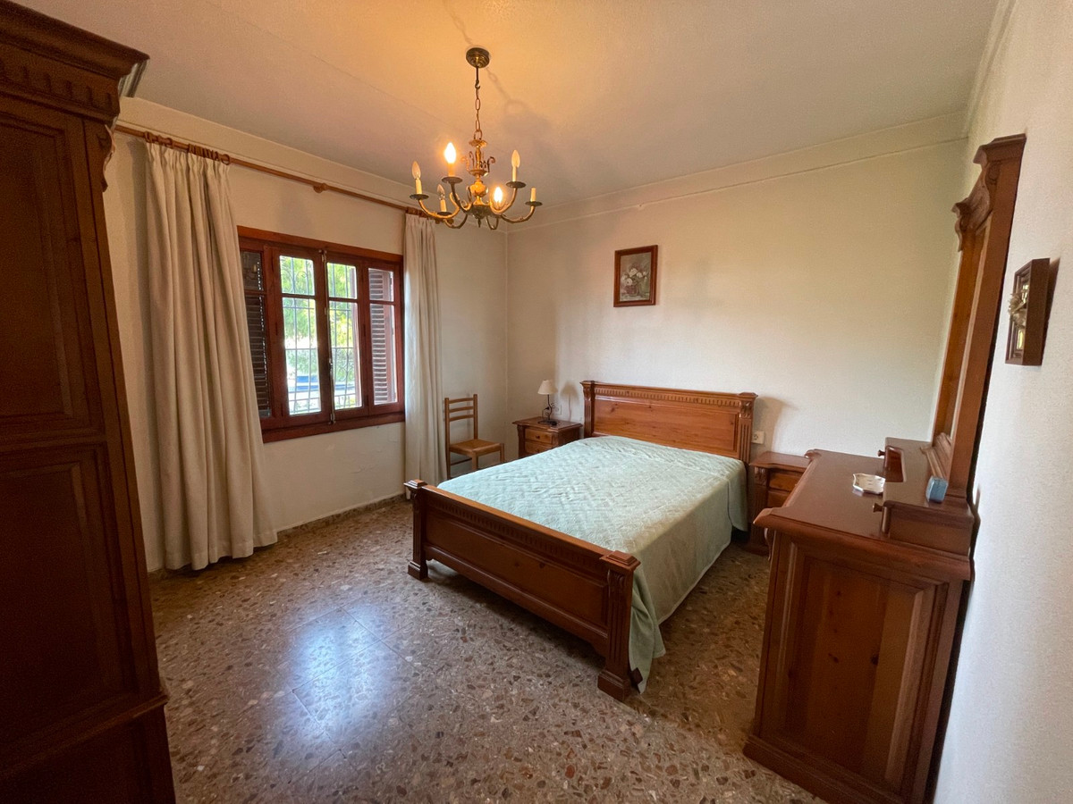 Se vende Villa - Chalet de 5 dormitorios en Costa Blanca, Alicante, España
