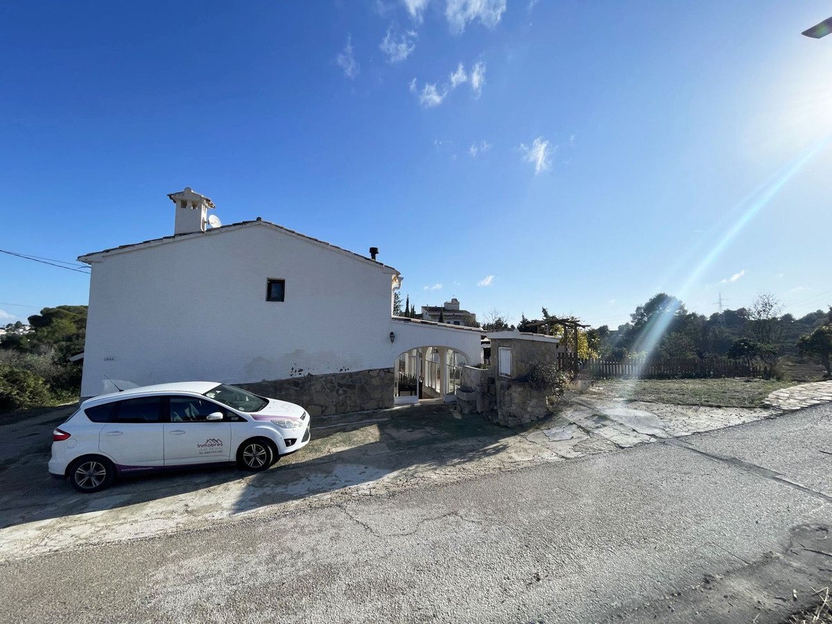 3 Bed Townhouse for sale in Calpe Costa Blanca, Alicante, Spain