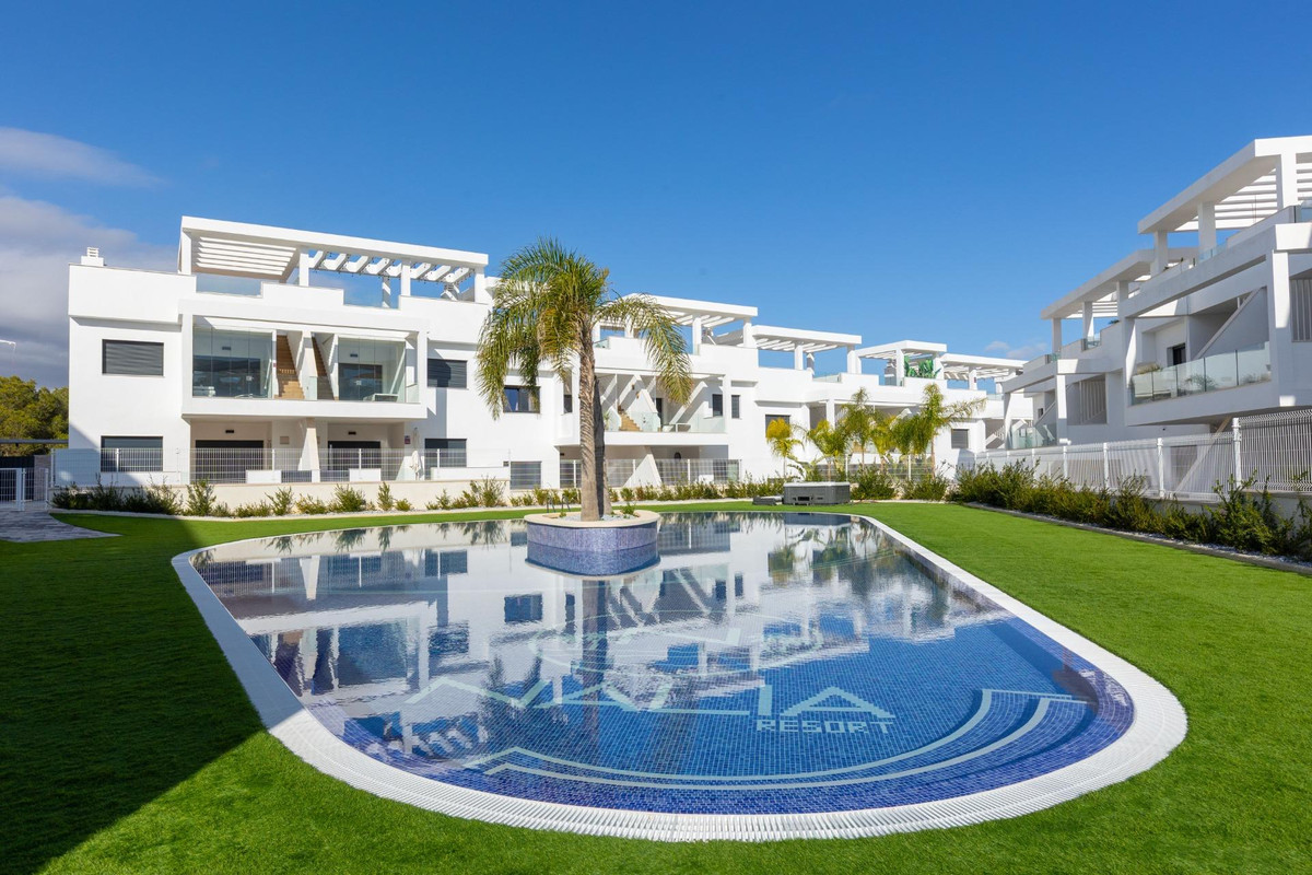 Se vende Ático de 2 dormitorios en Costa Blanca, Alicante, España