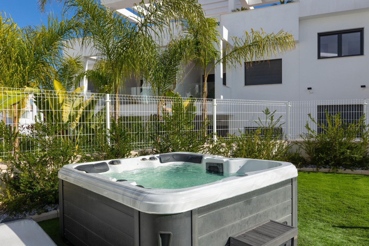 Se vende Ático de 2 dormitorios en Costa Blanca, Alicante, España