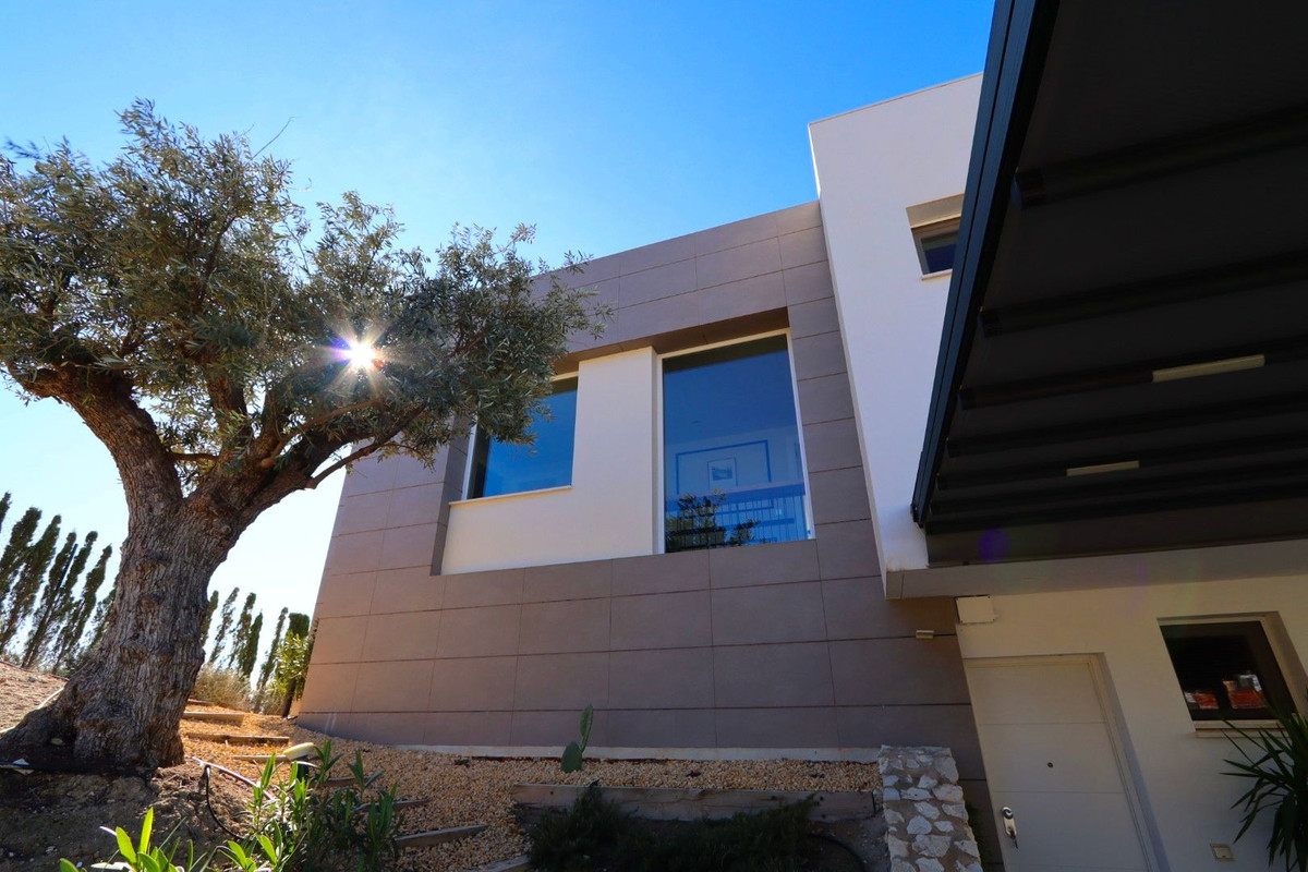 3 Bed Townhouse for sale in Finestrat Costa Blanca, Alicante, Spain