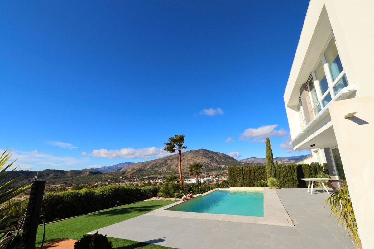 3 Bed Townhouse for sale in Finestrat Costa Blanca, Alicante, Spain