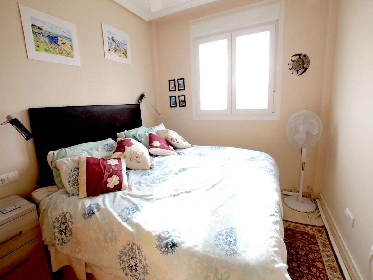 Se vende Apartamento en Planta Última de 2 dormitorios en Costa Blanca, Alicante, España
