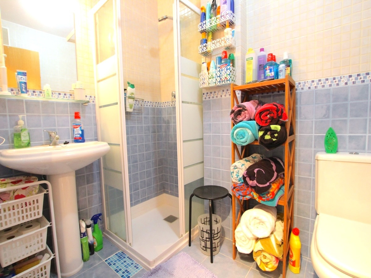 Se vende Apartamento en Planta Última de 2 dormitorios en Costa Blanca, Alicante, España