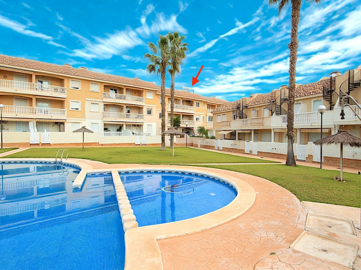 Se vende Apartamento en Planta Última de 2 dormitorios en Costa Blanca, Alicante, España