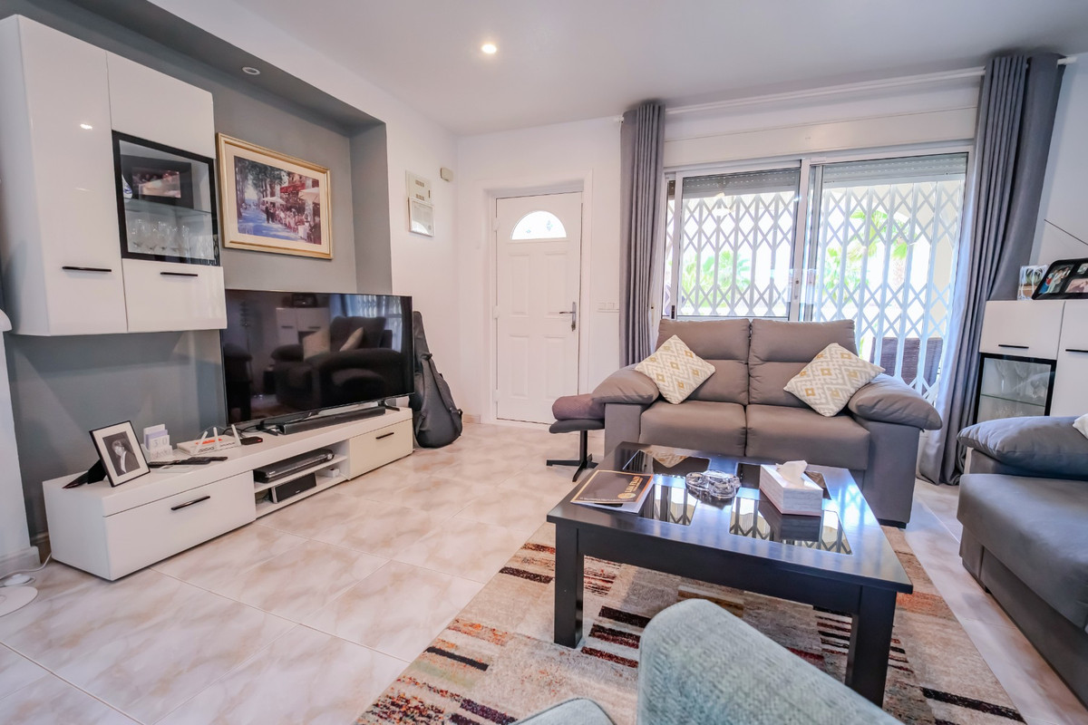 Se vende Pareada de 3 dormitorios en Costa Blanca, Alicante, España