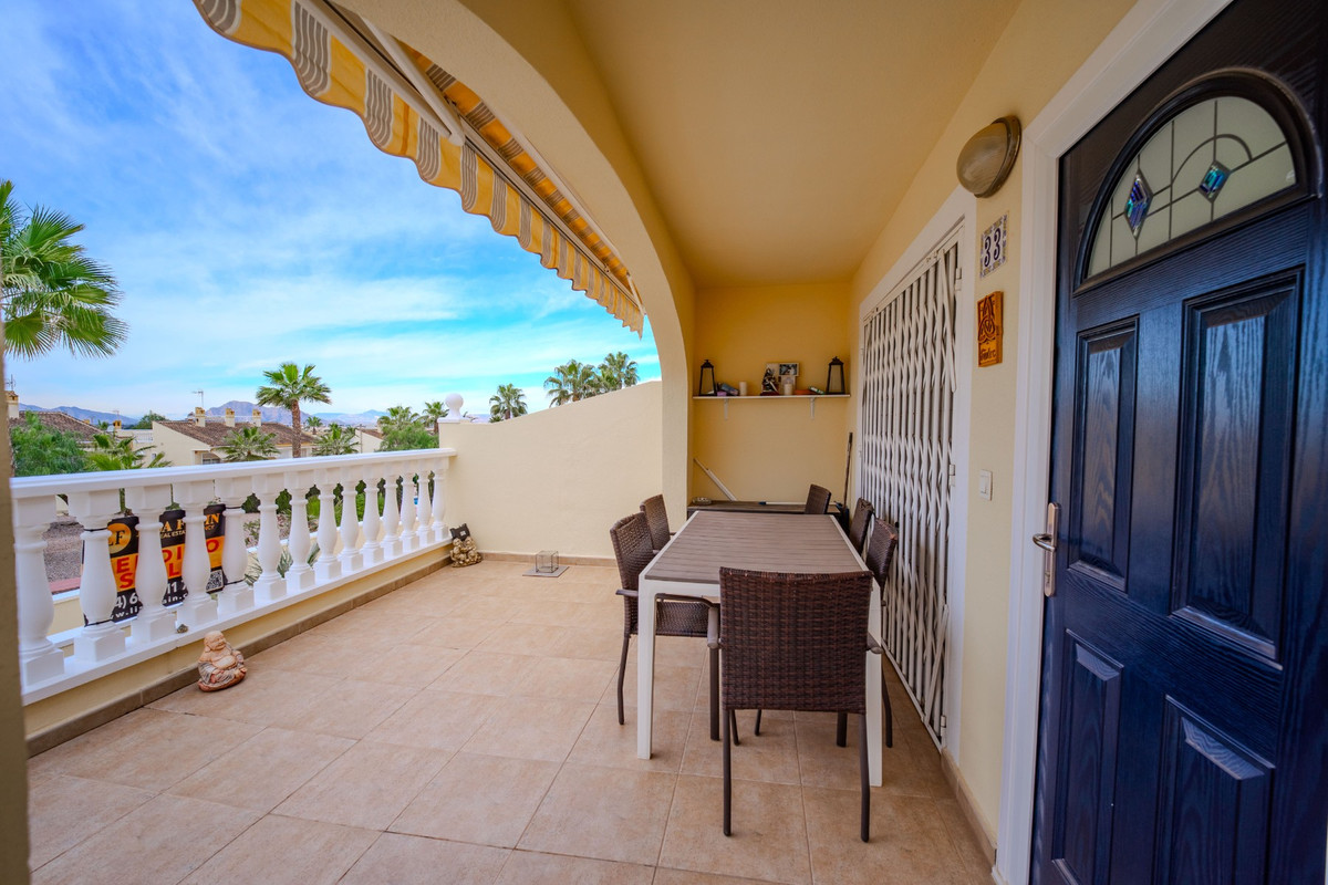 Se vende Pareada de 3 dormitorios en Costa Blanca, Alicante, España