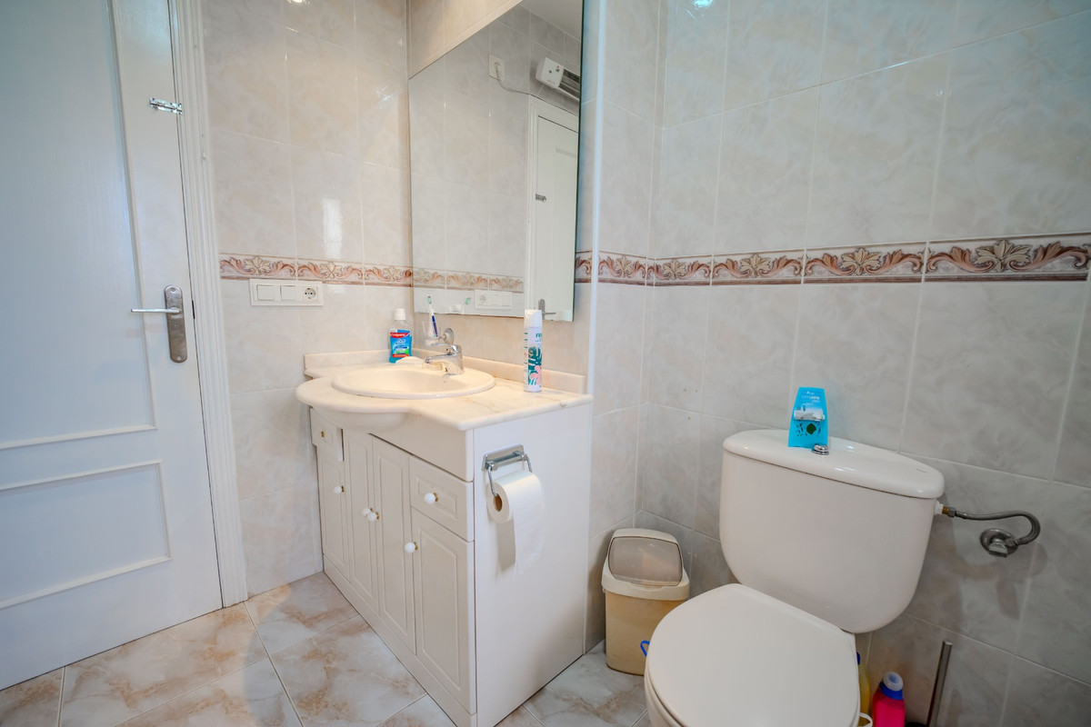 Se vende Pareada de 3 dormitorios en Costa Blanca, Alicante, España
