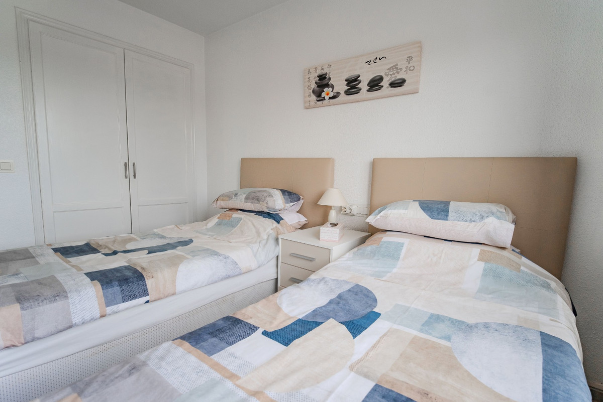 Se vende Pareada de 3 dormitorios en Costa Blanca, Alicante, España