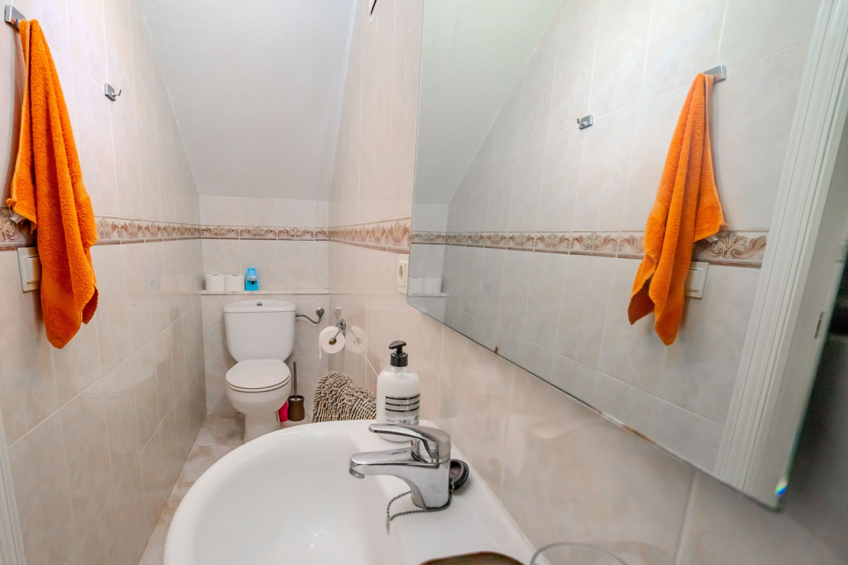 Se vende Pareada de 3 dormitorios en Costa Blanca, Alicante, España