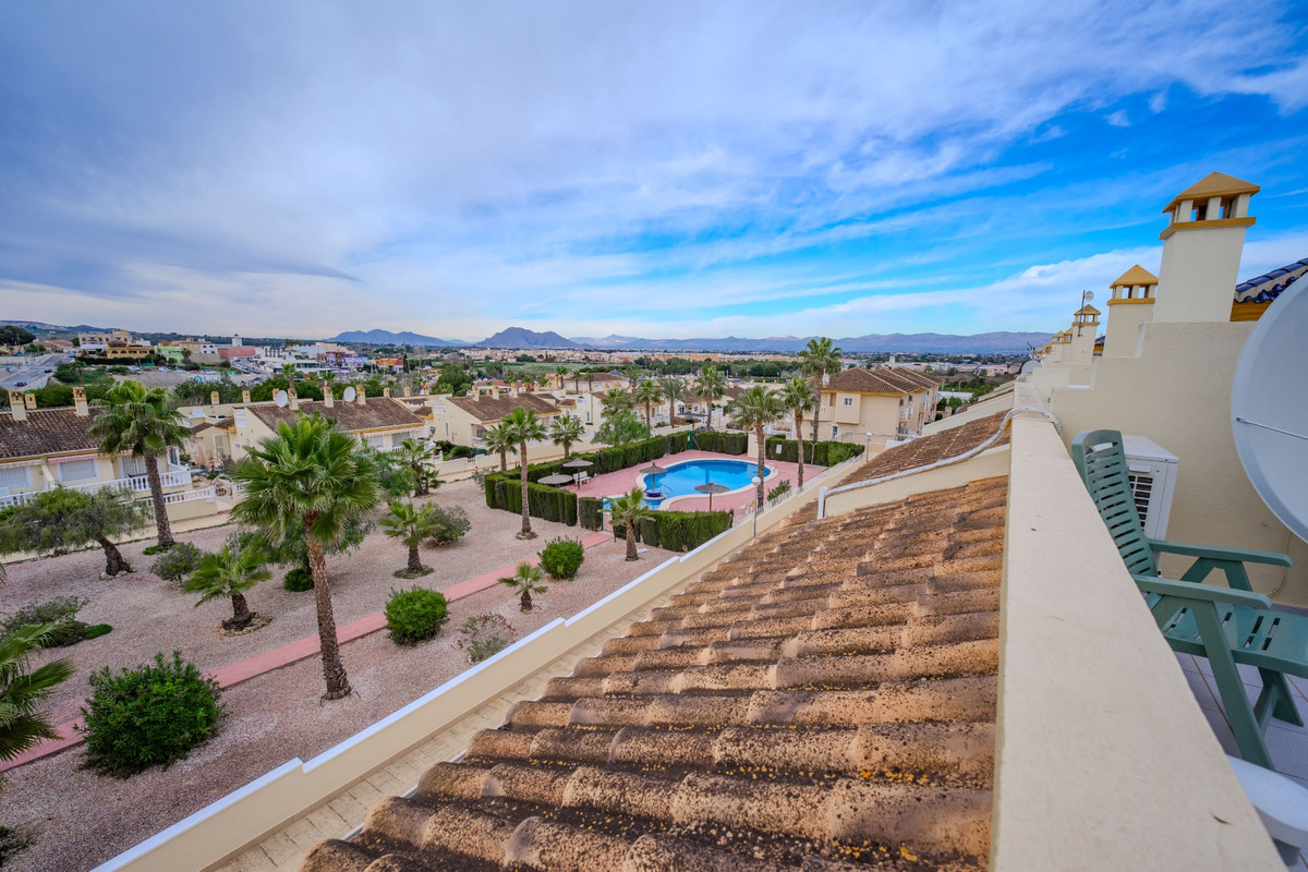 Se vende Pareada de 3 dormitorios en Costa Blanca, Alicante, España