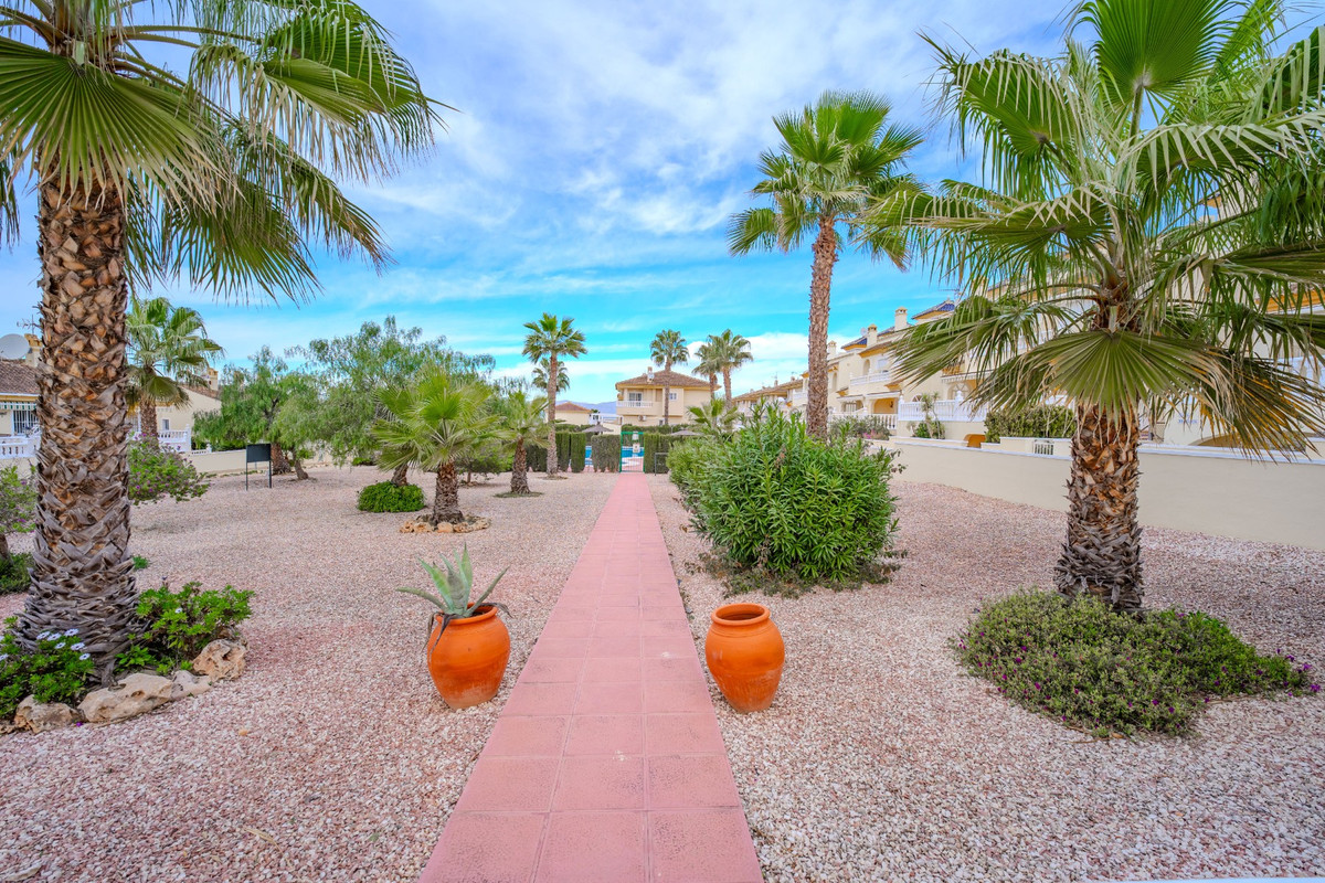 Se vende Pareada de 3 dormitorios en Costa Blanca, Alicante, España