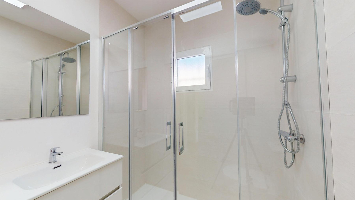 2 Bed Townhouse for sale in Blue Lagoon Costa Blanca, Alicante, Spain