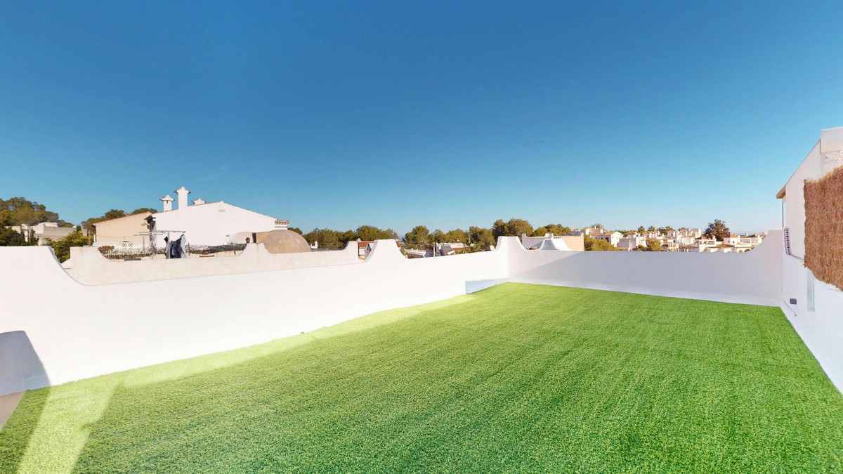 2 Bed Townhouse for sale in Blue Lagoon Costa Blanca, Alicante, Spain