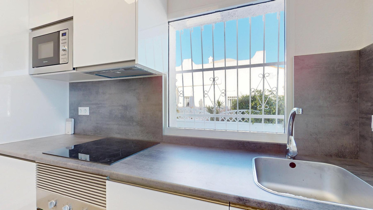 2 Bed Townhouse for sale in Blue Lagoon Costa Blanca, Alicante, Spain