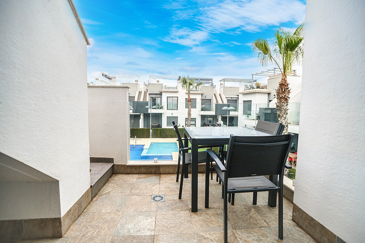 2 Bed Apartment for sale in Pilar De La Horadada Costa Blanca, Alicante, Spain