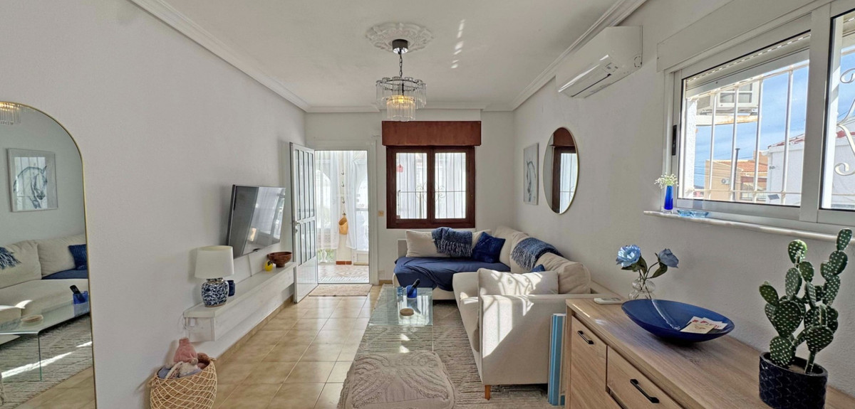 Se vende Pareada de 2 dormitorios en Costa Blanca, Alicante, España