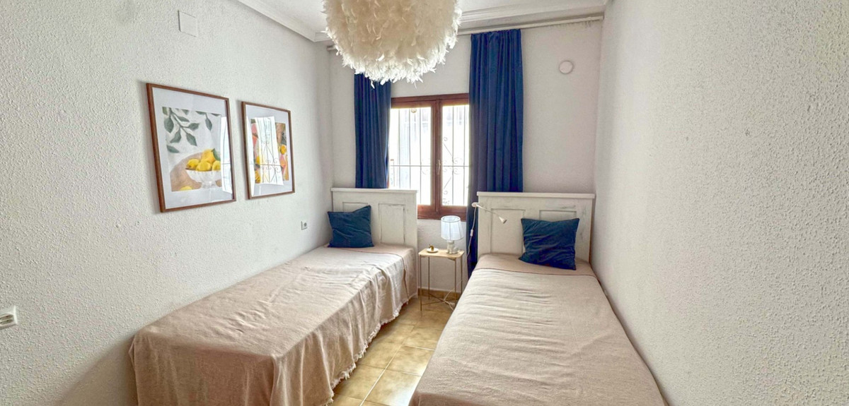 Se vende Pareada de 2 dormitorios en Costa Blanca, Alicante, España