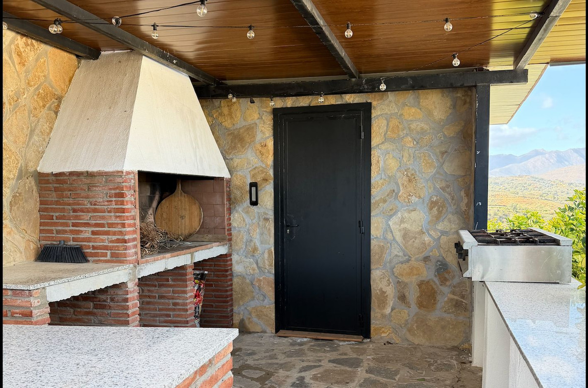 1 Bed Townhouse for sale in Mijas Costa Del Sol, Málaga, Spain