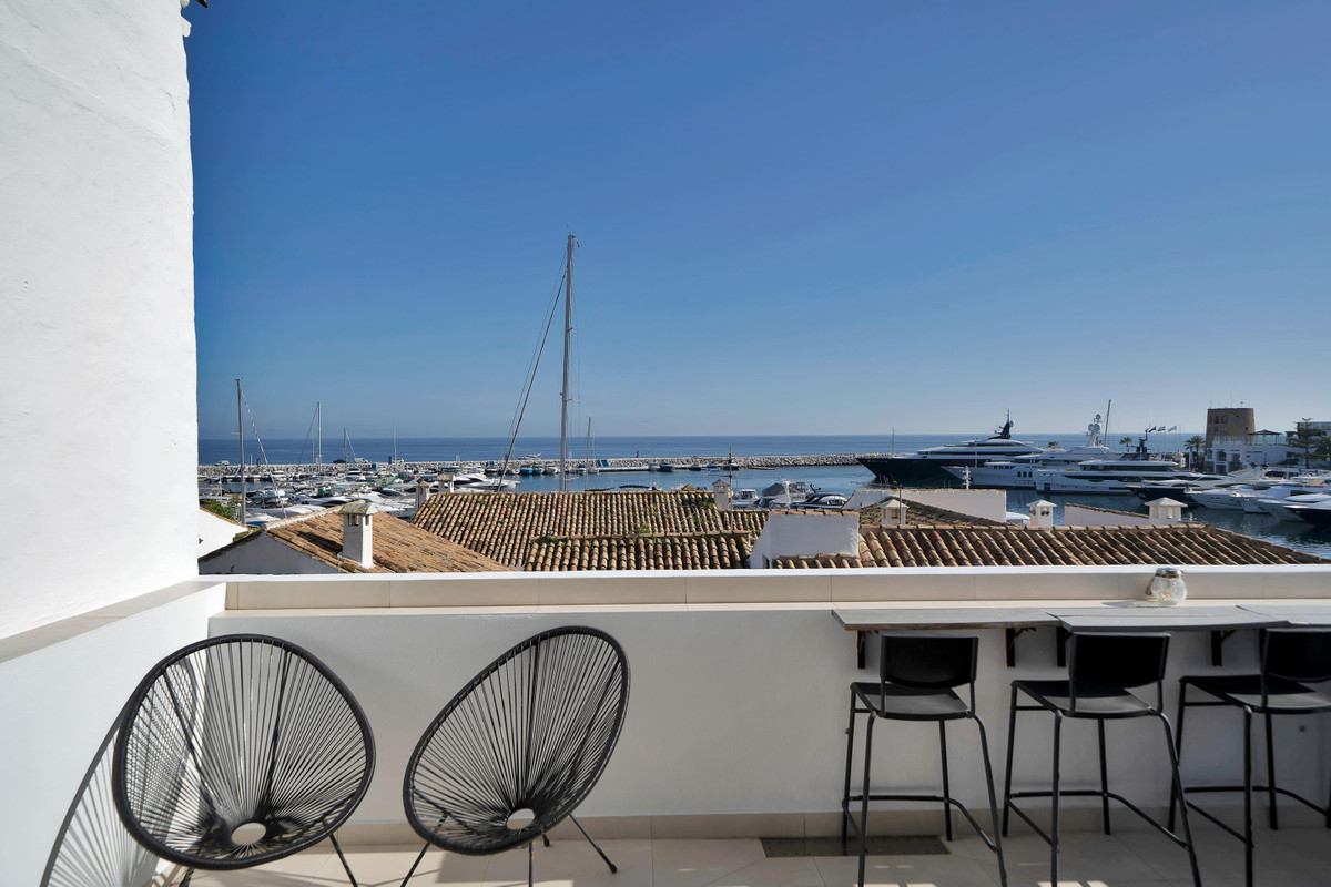 2 Bed Apartment for sale in Marbella Costa Del Sol, Málaga, Spain