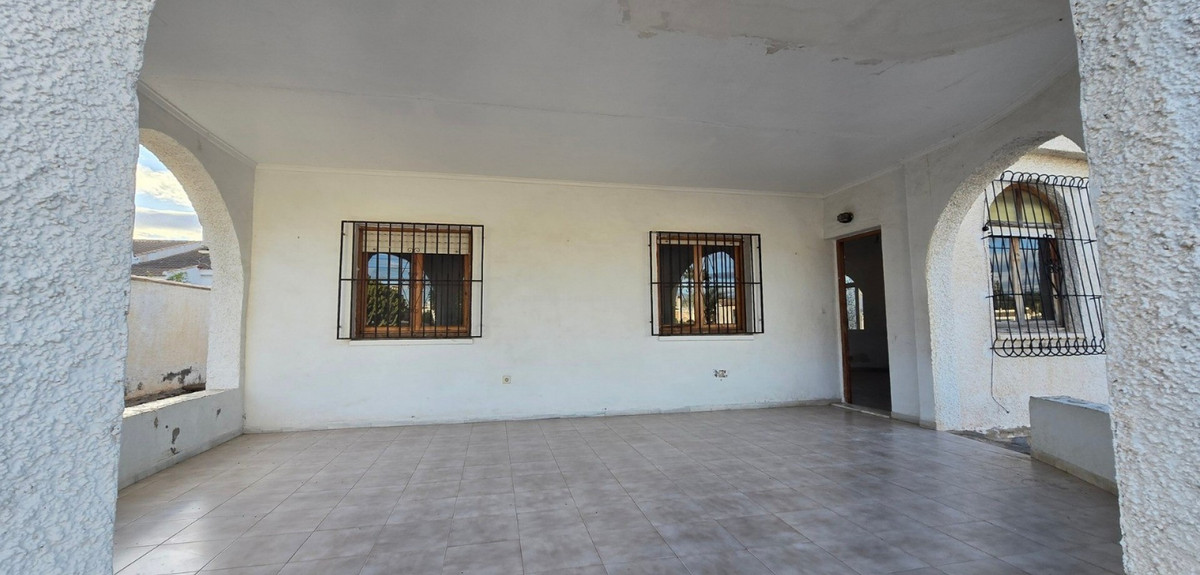 Se vende Villa - Chalet de 3 dormitorios en Costa Blanca, Alicante, España