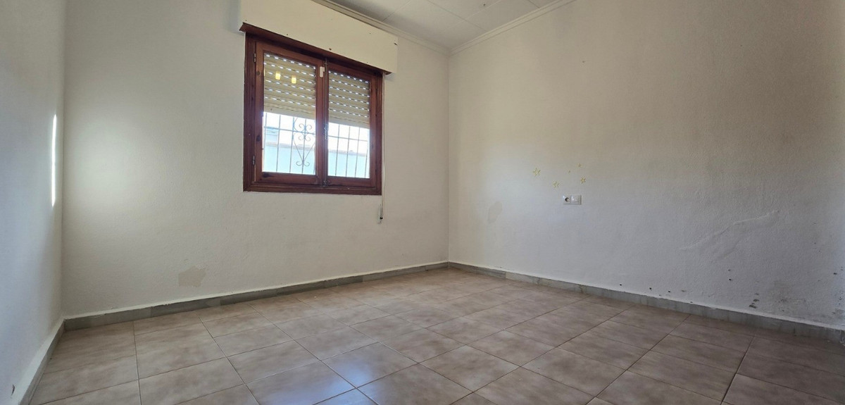 Se vende Villa - Chalet de 3 dormitorios en Costa Blanca, Alicante, España