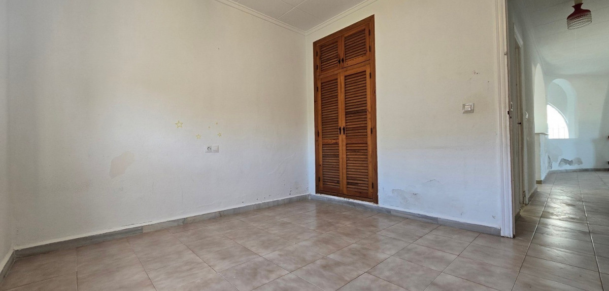 Se vende Villa - Chalet de 3 dormitorios en Costa Blanca, Alicante, España