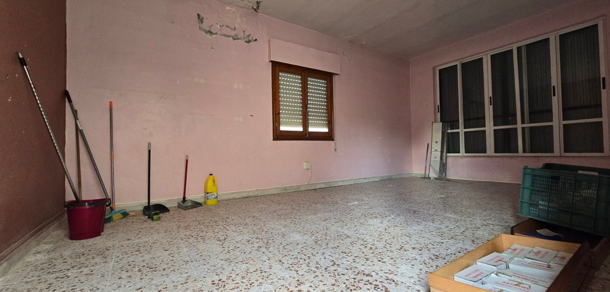 Se vende Villa - Chalet de 3 dormitorios en Costa Blanca, Alicante, España