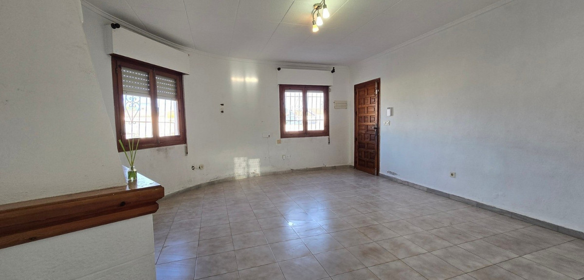 Se vende Villa - Chalet de 3 dormitorios en Costa Blanca, Alicante, España