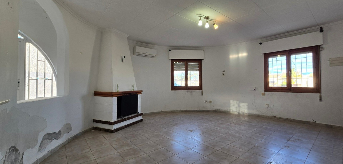 Se vende Villa - Chalet de 3 dormitorios en Costa Blanca, Alicante, España