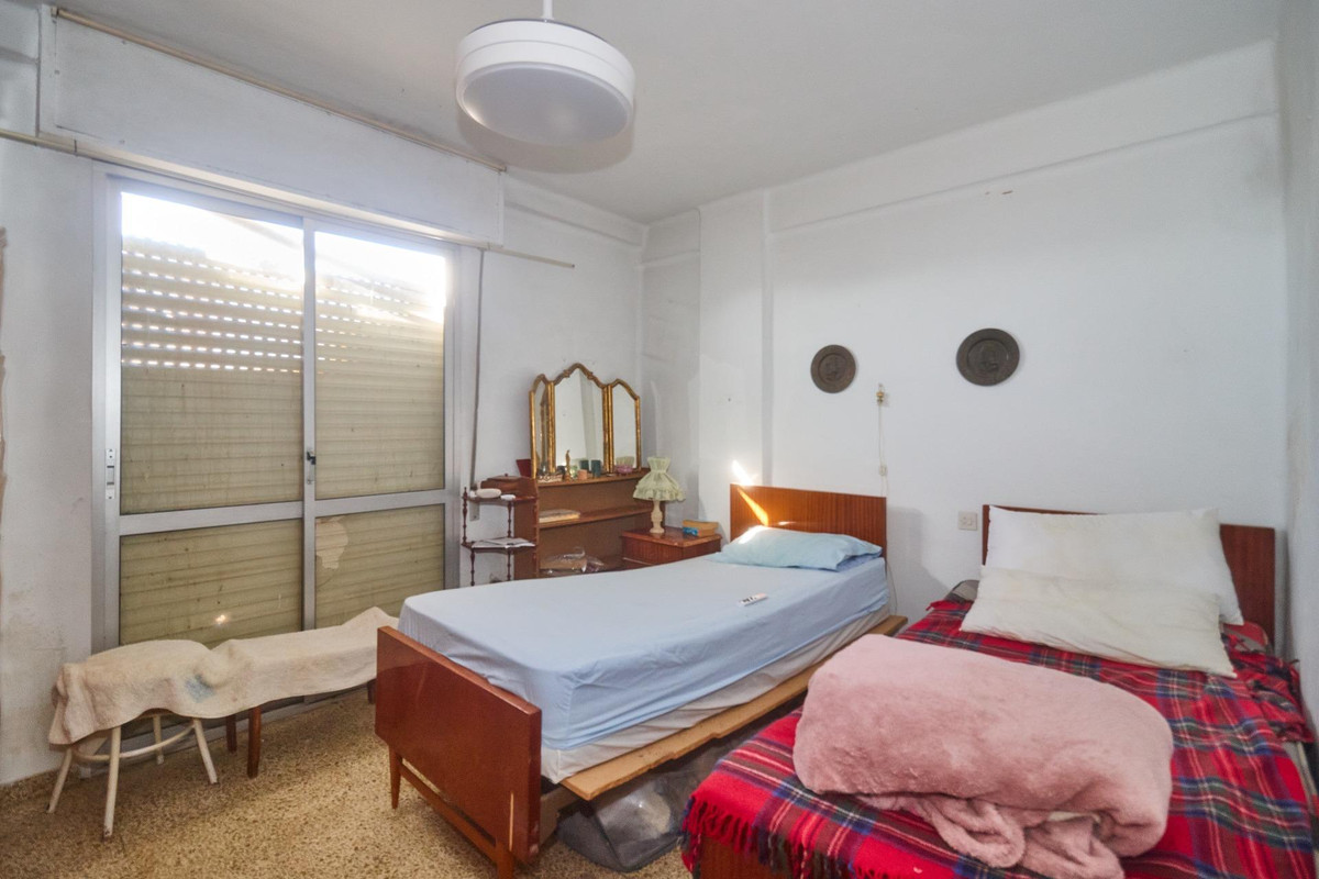 3 Bed Apartment for sale in Fuengirola Costa Del Sol, Málaga, Spain