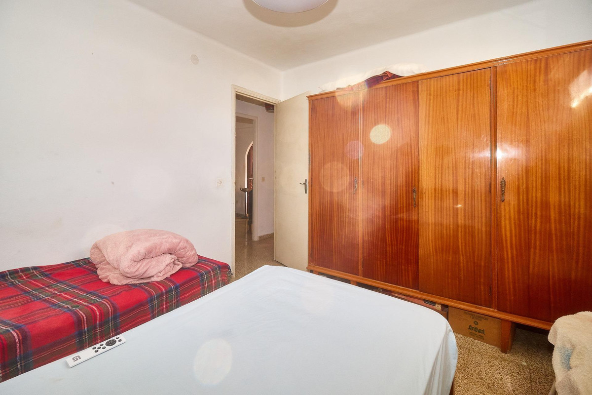 3 Bed Apartment for sale in Fuengirola Costa Del Sol, Málaga, Spain