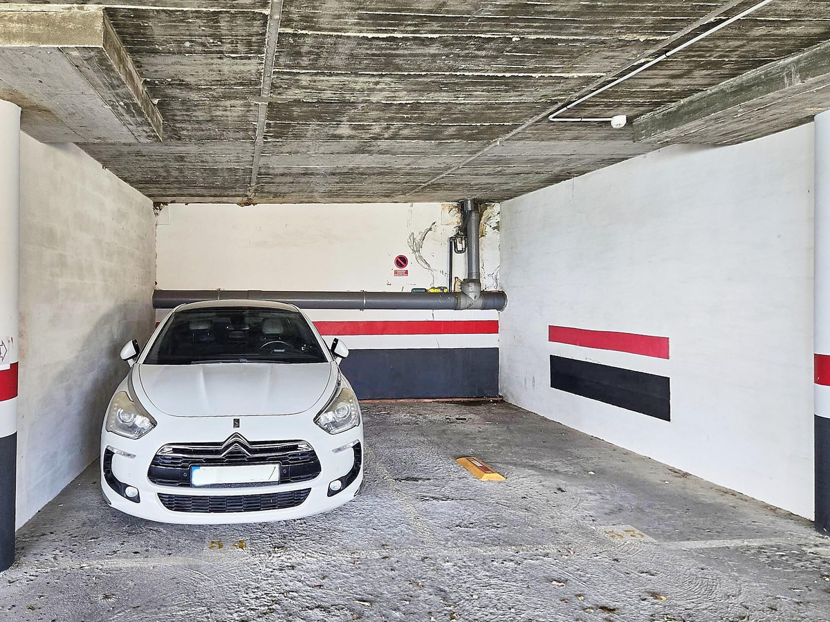 Se vende Garaje  en Costa Del Sol, Málaga, España
