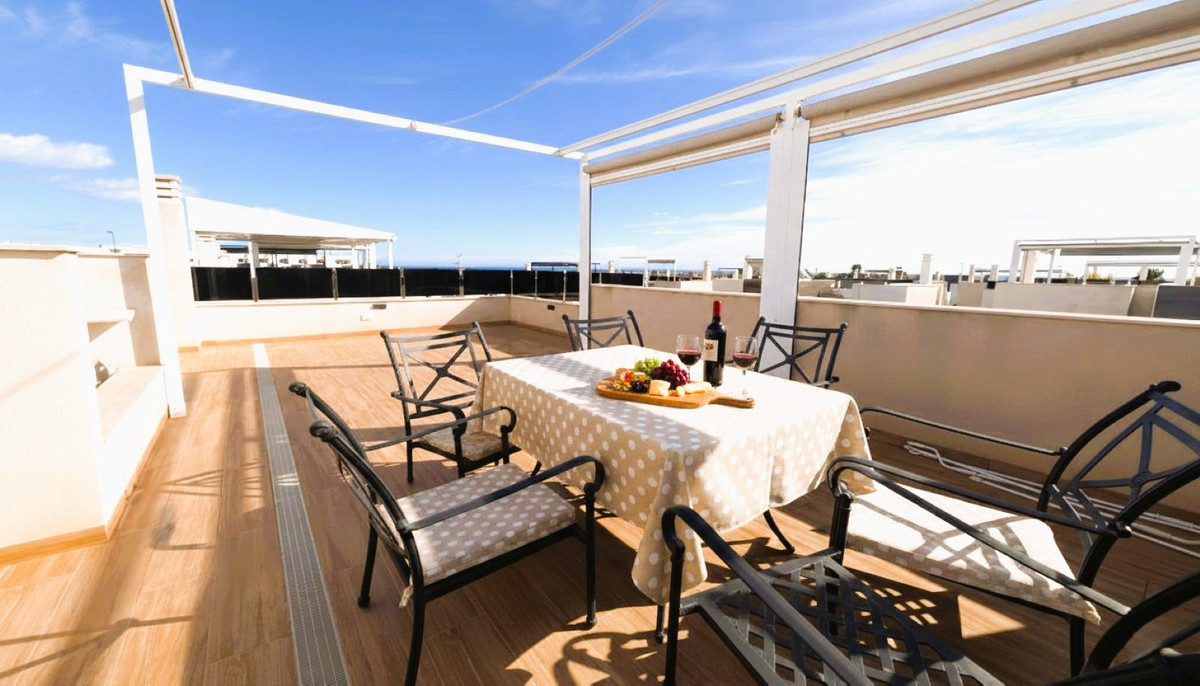 Se vende Villa - Chalet de 4 dormitorios en Costa Blanca, Alicante, España