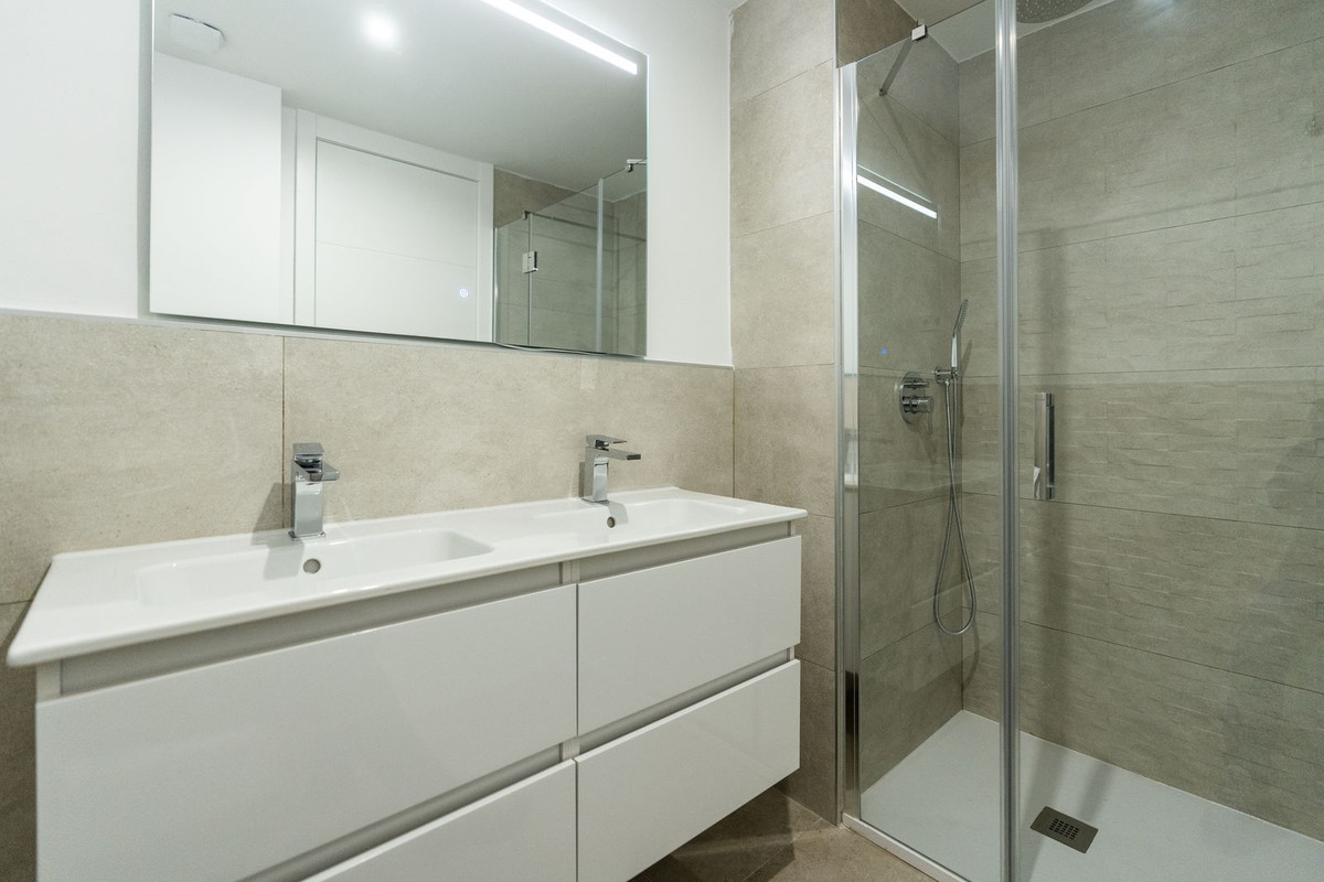 2 Bed Apartment for sale in Bel Air Costa Del Sol, Málaga, Spain