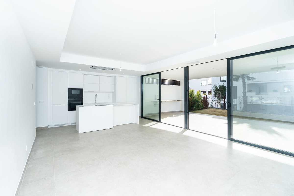 2 Bed Apartment for sale in Bel Air Costa Del Sol, Málaga, Spain