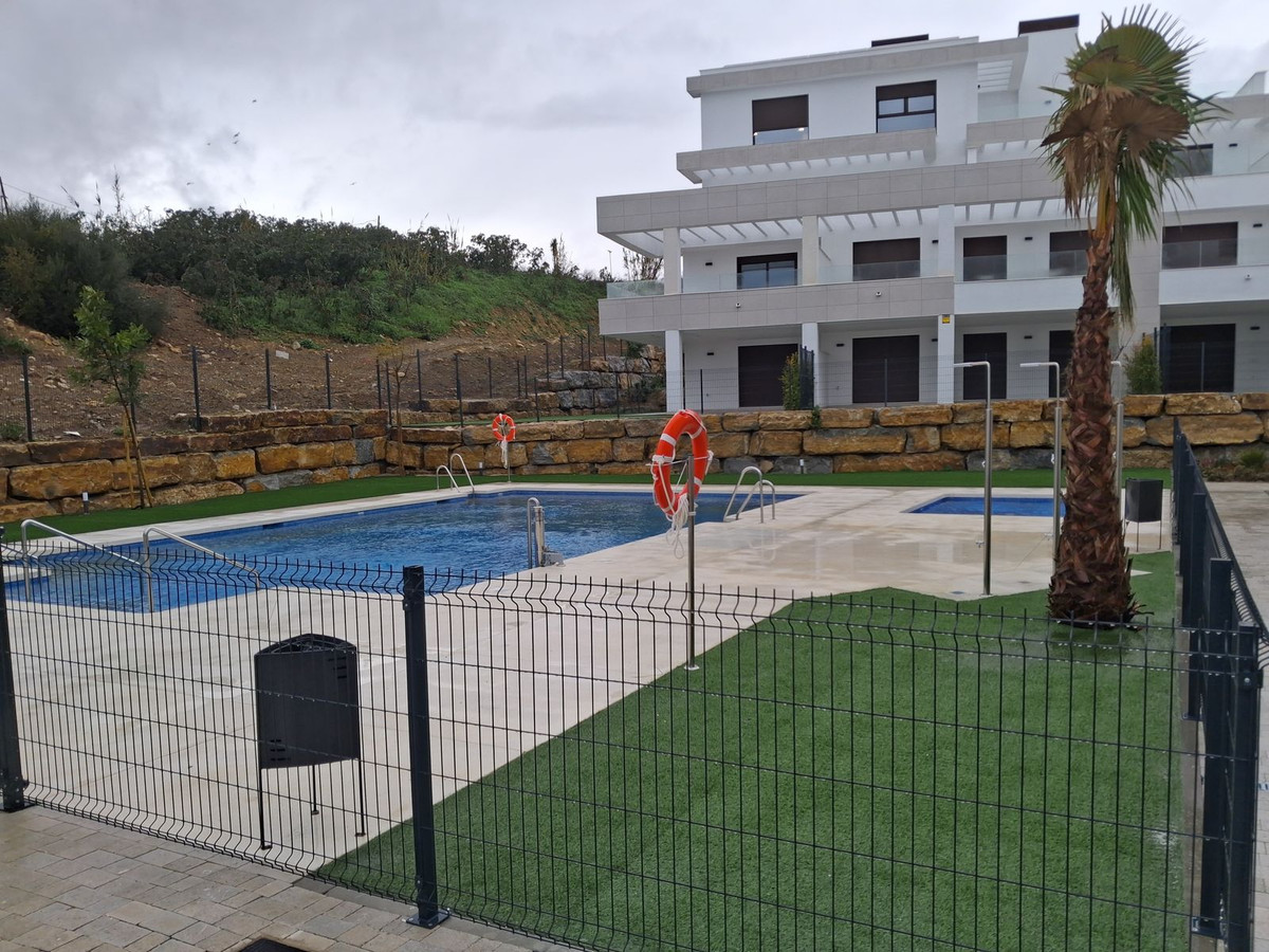 1 Bed Apartment for sale in Estepona Costa Del Sol, Málaga, Spain