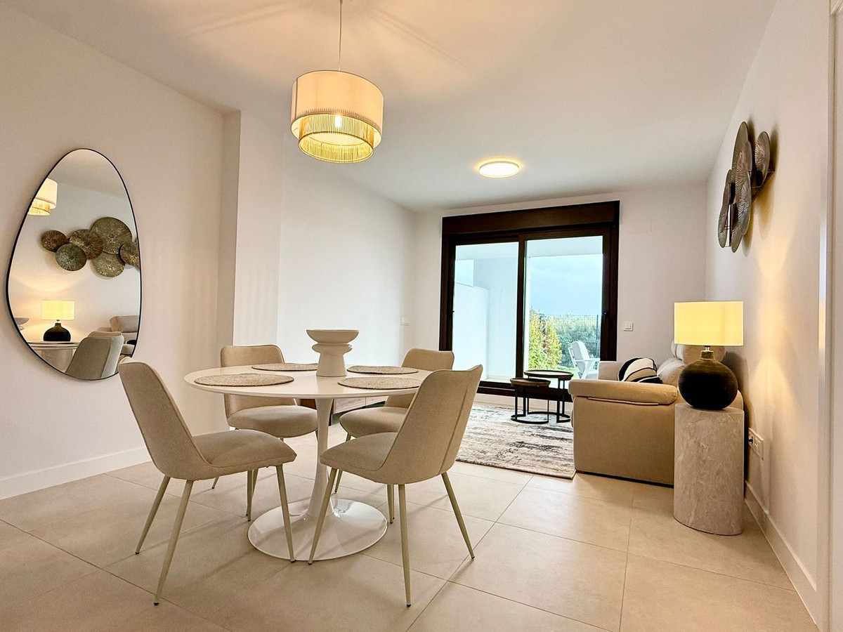 1 Bed Apartment for sale in Estepona Costa Del Sol, Málaga, Spain